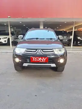 Dakar 4x4 AT Pajero 2015 Hitam