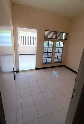 RUMAH KOS 38 KAMAR DI CIUMBULEUT MASUK MOTOR: