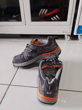 Kolon Global size 42/270