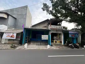Disewakan kontrakan pinggir jalan sisa yang kecil