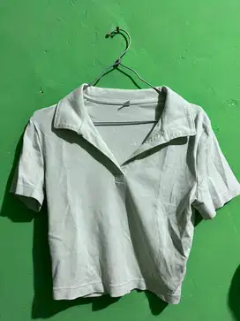 Kaos polo uniqlo
