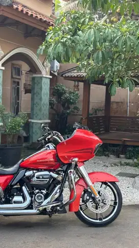Road Glide Special M8