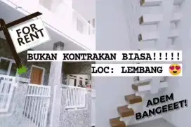 DIKONTRAKAN RUMAH AESTHETIC ADA BALKON & ROOFTOP DI PUSAT LEMBANG