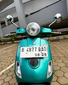 JUAL MURAH VESPA LX 150 3V 2013 MULUS