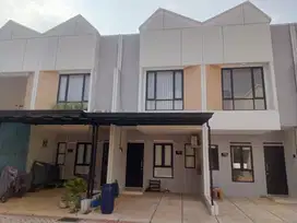 Rumah siap huni, 2 lantai lokasi depok, sudah shm
