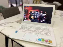 Laptop asus 14 inci slim