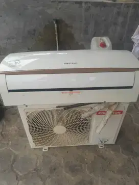 Jual ac politron 1/2 PK barang masih mulus original