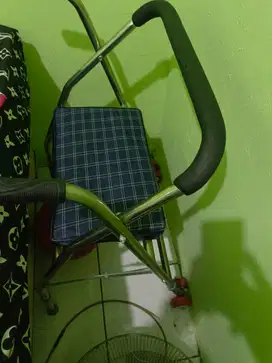 Jual alat bantu jalan lansia
