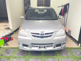 Toyota Avanza 2010 Bensin