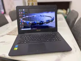Laptop asus core i5 vga invidia normal