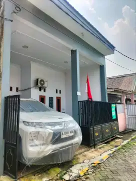 Rumah dijual siap huni bangunan baru hadap fasum harga murah