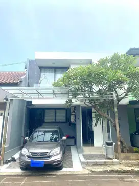 Rumah 2 Lantai di Jatiwaringin Pondok Gede Bekasi