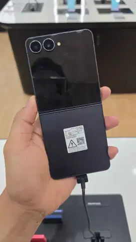 SAMSUNG GALAXY Z FLIP 7