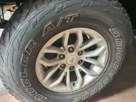 Ban Bekas Bridgestone Dueler AT 275/70/R16 Type 697
