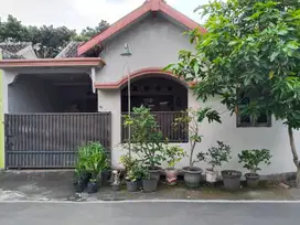 DI JUAL RUMAH di Perumahaan - Colomadu, Solo, Jawa tengah