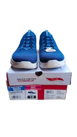 Skechers / sepatu wanita