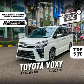 TDP 5 JUTA TOYOTA VOXY 2.0 BENSIN A/T NIK.2019