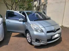 Toyota Yaris 1.5 E Manual 2013 Silver