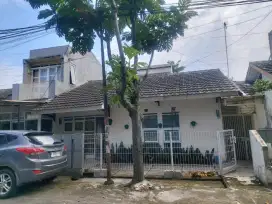 Disewakan rumah asri dan nyaman (tahunan)  semi furniture