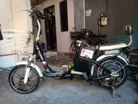 Sepeda listrik richey e-bike awet