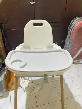 baby chairr(kursi makan bayi)