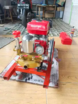 Mesin cuci motor/mobil yamamax pro 2000 , bonus selang dan lainnya