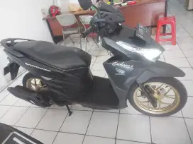 VARIO 150 2017 OKe  cas/ kredit DP 500