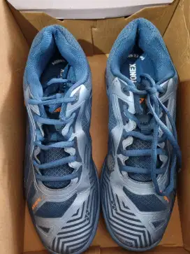 Sepatu Yonex Blaze 3 like new ukuran 40