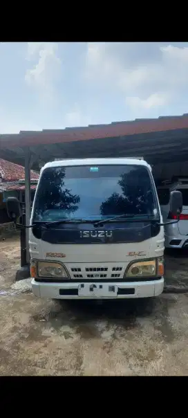 Mobil bak terbuka nkr55 2014