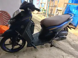 Yamaha gear 125 Dove blue pemakaian pribadi jarang jalan