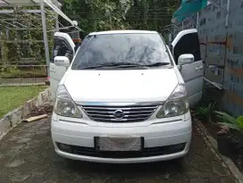 Dijual Nissan Serena HWS 2012 AT