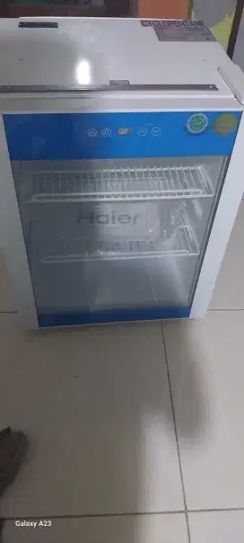 Showcase Mini Merk Haier
