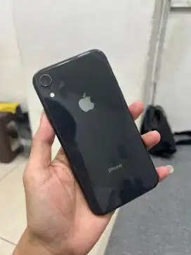 IPHONE XR 64GB DAN 128GB FULLSET ALL OPERATOR MULUS