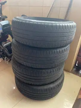 Ban Dunlop Enasave ec300 , 195 60 R16