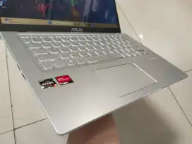 Dijual laptop Asus Vivobook RYZEN 3 Ram 16GB SSD 512GB Keybod Backlait