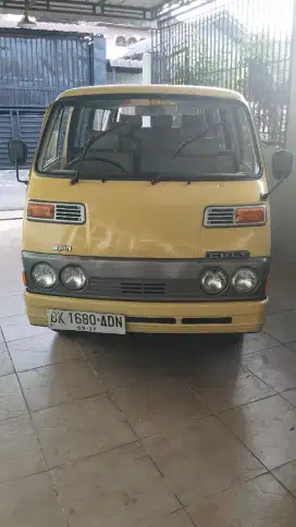 Mobil klasik dijual