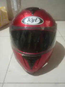Di jual Helm KYT ( DOT )