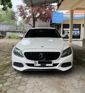 Mercedes Benz C200 W205 2015
