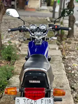 Si Rajanya Motor biru cinta