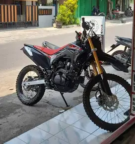 HONDA CRF 150 MULUS TERAWAT LOW KM