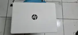 Laptop HP 14 BS intel Celeron N3060 ram 8gb ssd 128gb buat belajar