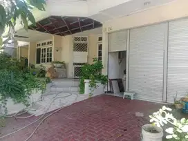 Rumah di Darmo Harapan Utara di dalam cluster