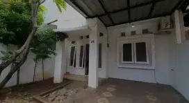 Rumah disewakan tahunan