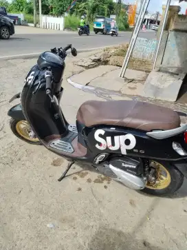 SCOOPY PRESTIGE 2021