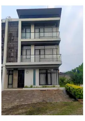 Dijual Rumah Courtyard39 Posisi Hoek Bebas Banjir Hadap Utara