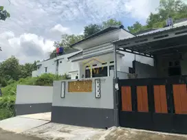 RUMAH BARU MURAH SIAP HUNI DEKAT FASUM DAN FASKES DI BANTUL