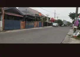 Dijual rumah Pinggir jalan umum 210m²(2M)Depok Timur Sukmajaya Depok