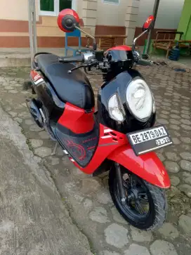 Honda Scoopy donat 2023