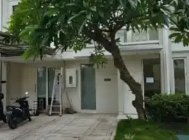 Rumah Grand Pakuwon 2. Lantai Surabaya