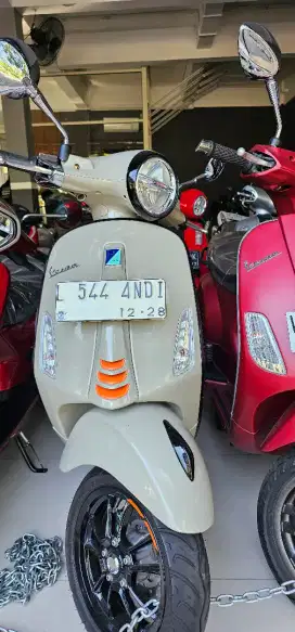 Vespa Primavera iget 150 ABS Tahun 2023 // NOPOL CANTIK